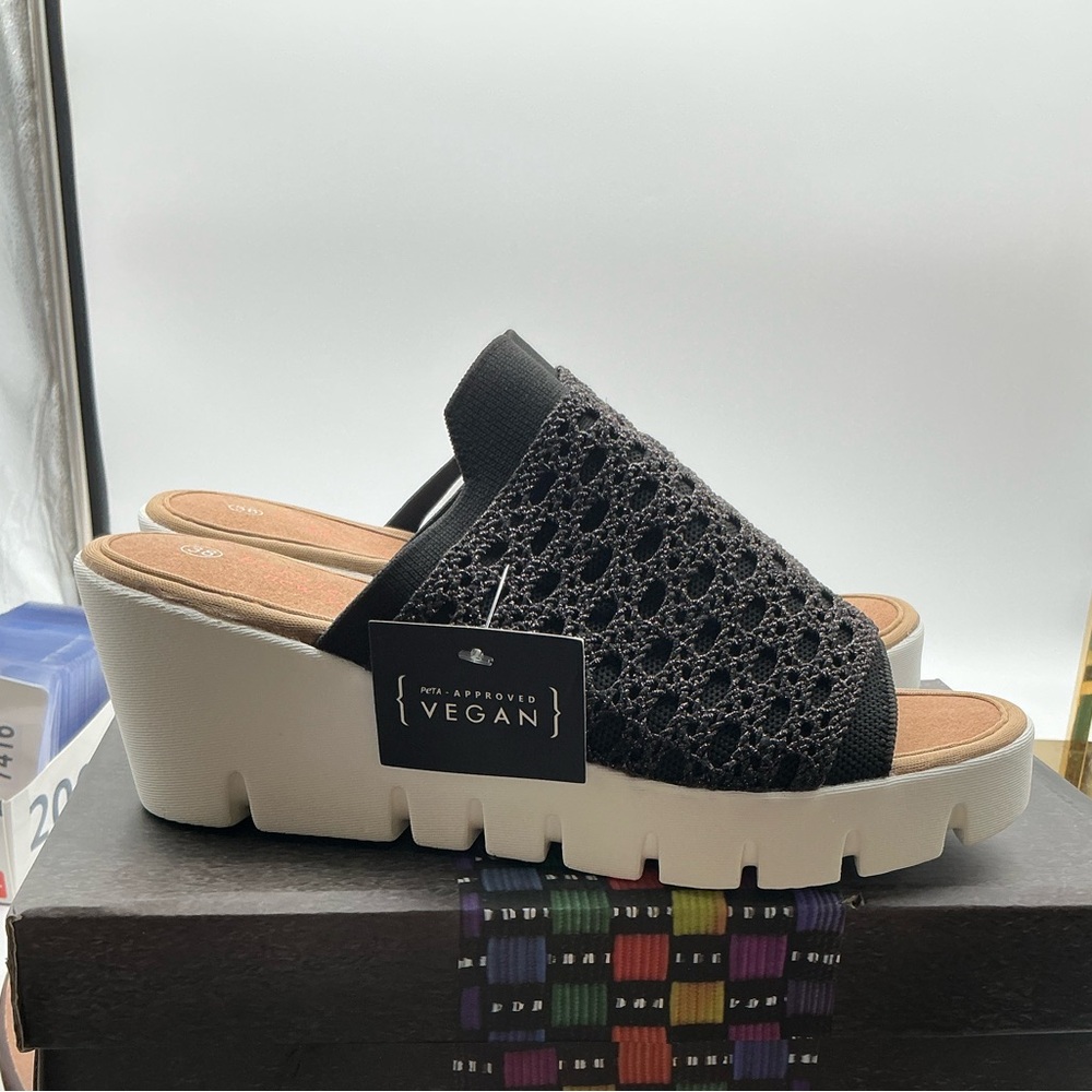NWT bernie mev. Black Woven Knit Platform Mules with White‎ Sole